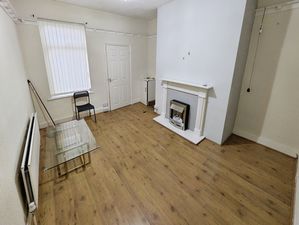 Living Room- click for photo gallery